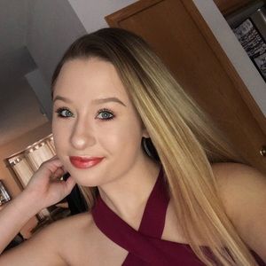 Meet your Posher, Karina